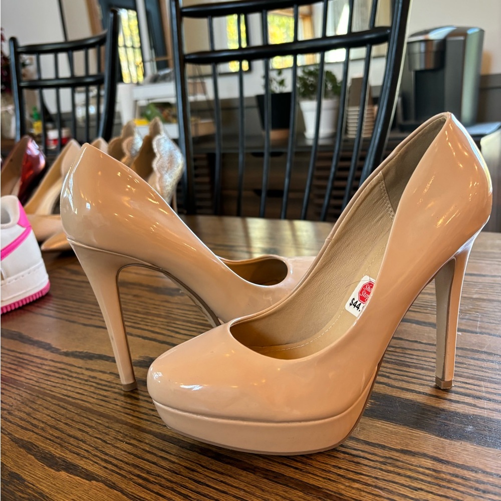 Women’s Tan High Heels Size 8.5 Like New